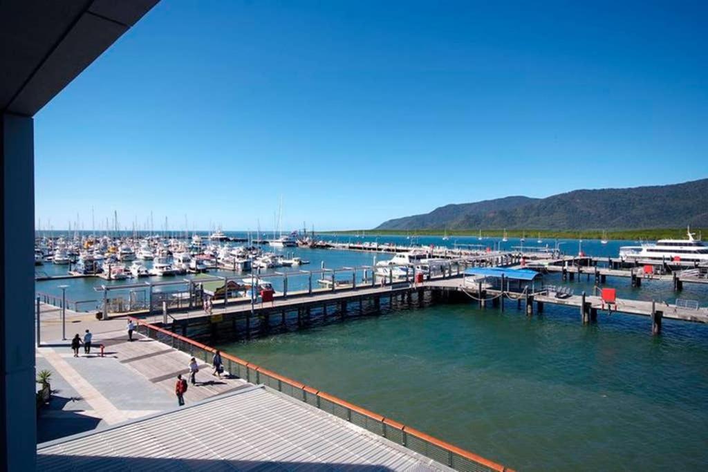 301 Harbour View Appartement Cairns Buitenkant foto