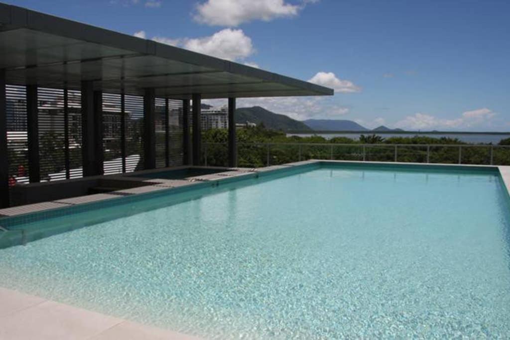 301 Harbour View Appartement Cairns Buitenkant foto